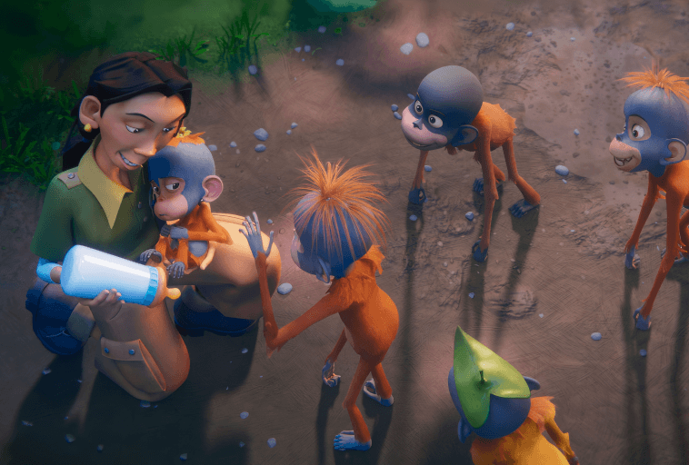 Animowana scena przedstawia kobietę w zielonej koszulce karmiącą małą małpkę z butelki, podczas gdy wokół niej na polnej ścieżce zbiera się kilka innych małp o pomarańczowym futrze, z których niektóre ciekawie wyciągają ręce.